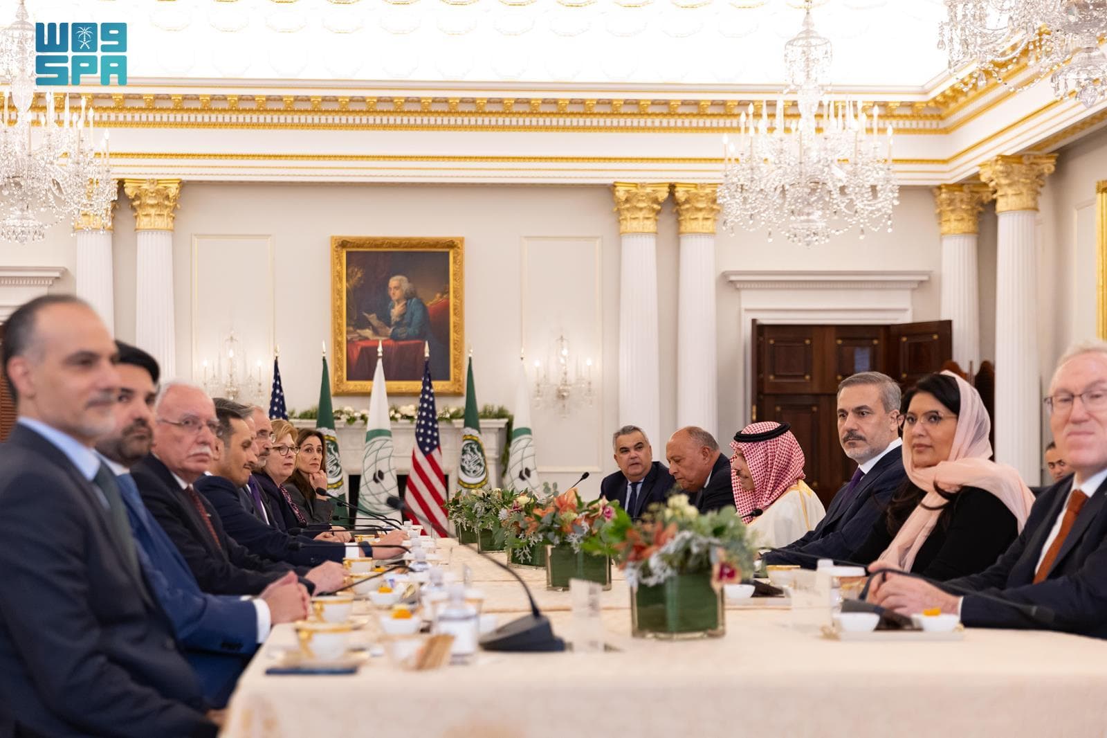  اللجنة الوزارية المكلفة من القمة العربية الإسلامية تجتمع مع وزير الخارجية الأمريكي