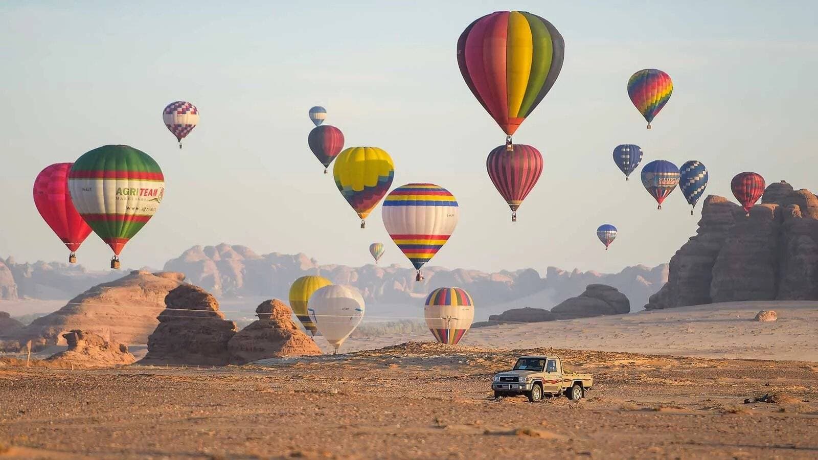 100 مليار ريال إنفاق الزوار القادمين إلى السعودية خلال 9 أشهر من 2023