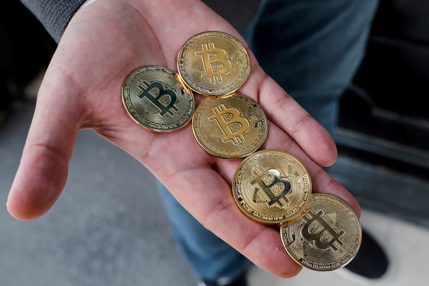 في السلفادور .. رغم اعتماد البيتكوين رسميا إلا أنها عديمة القيمة
