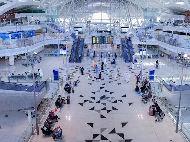 خدمة 42.7 مليون مسافر عبر مطار الملك عبدالعزيز خلال 2023 .. بنمو 36 %