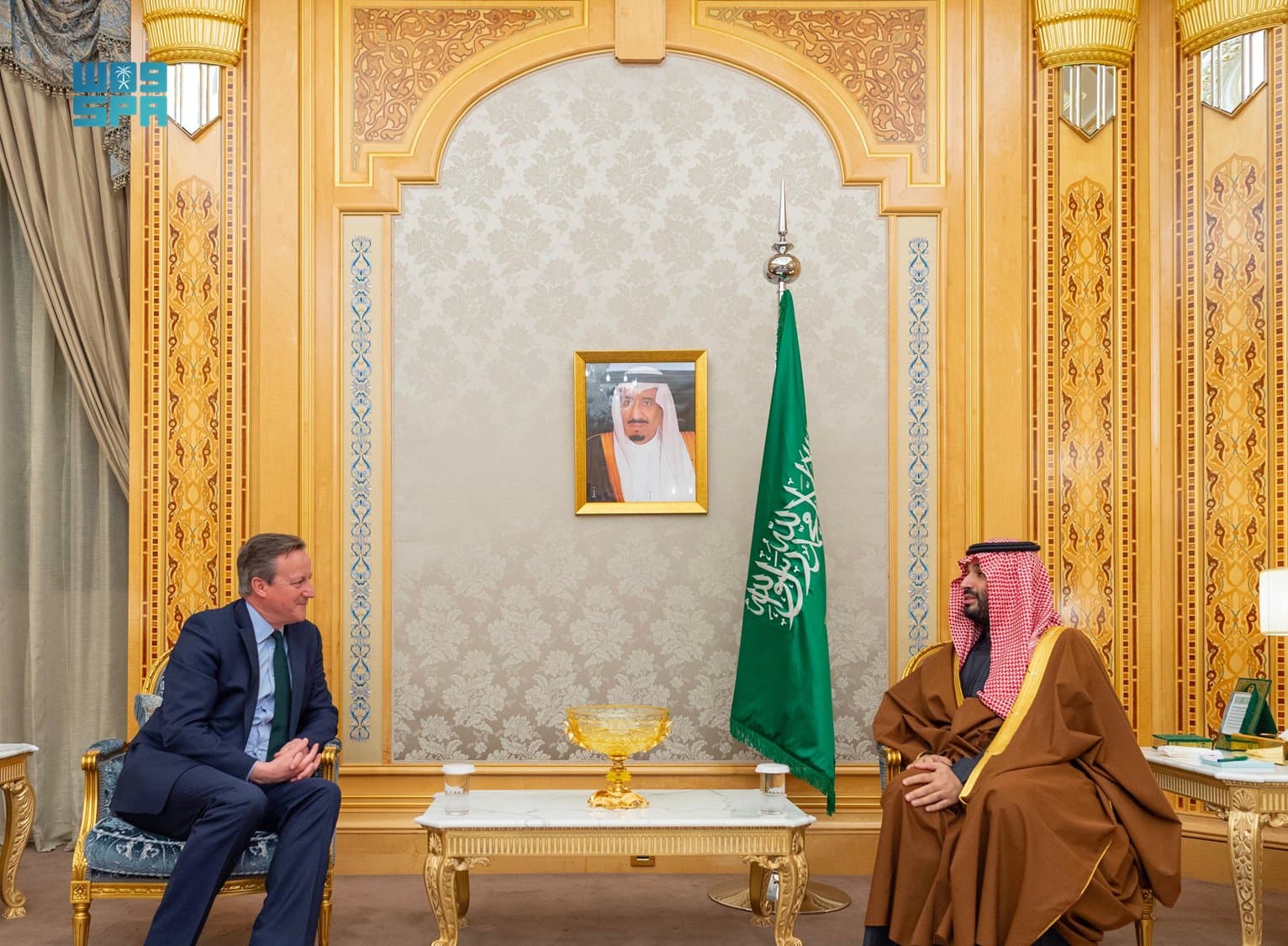 ولي العهد السعودي يلتقي وزير الخارجية البريطاني ويبحث معه العلاقات الثنائية