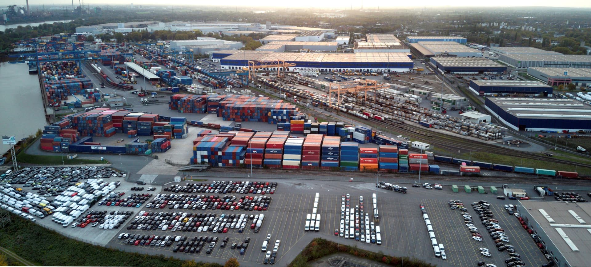 ارتفاع مبيعات السيارات في ألمانيا خلال 2023 .. وتباطؤ الطلب على "الكهربائية"