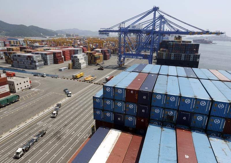 صادرات الصين وهونغ كونغ ارتفعت 43.1 % على أساس سنوي. «رويترز»