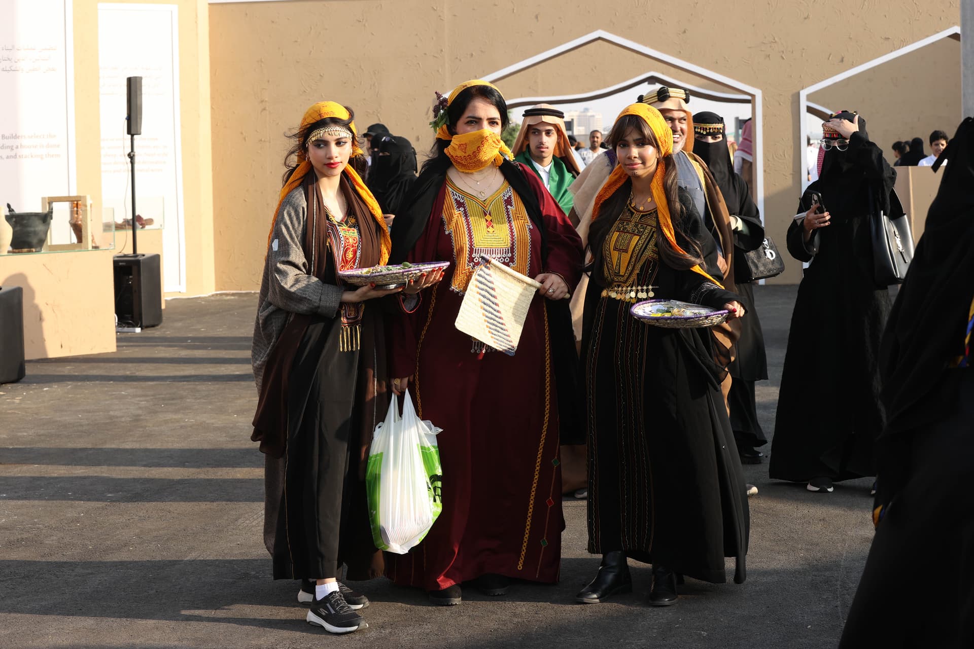 قرية التأسيس تنقل زوارها في رحلة زمنية قبل 300 عام