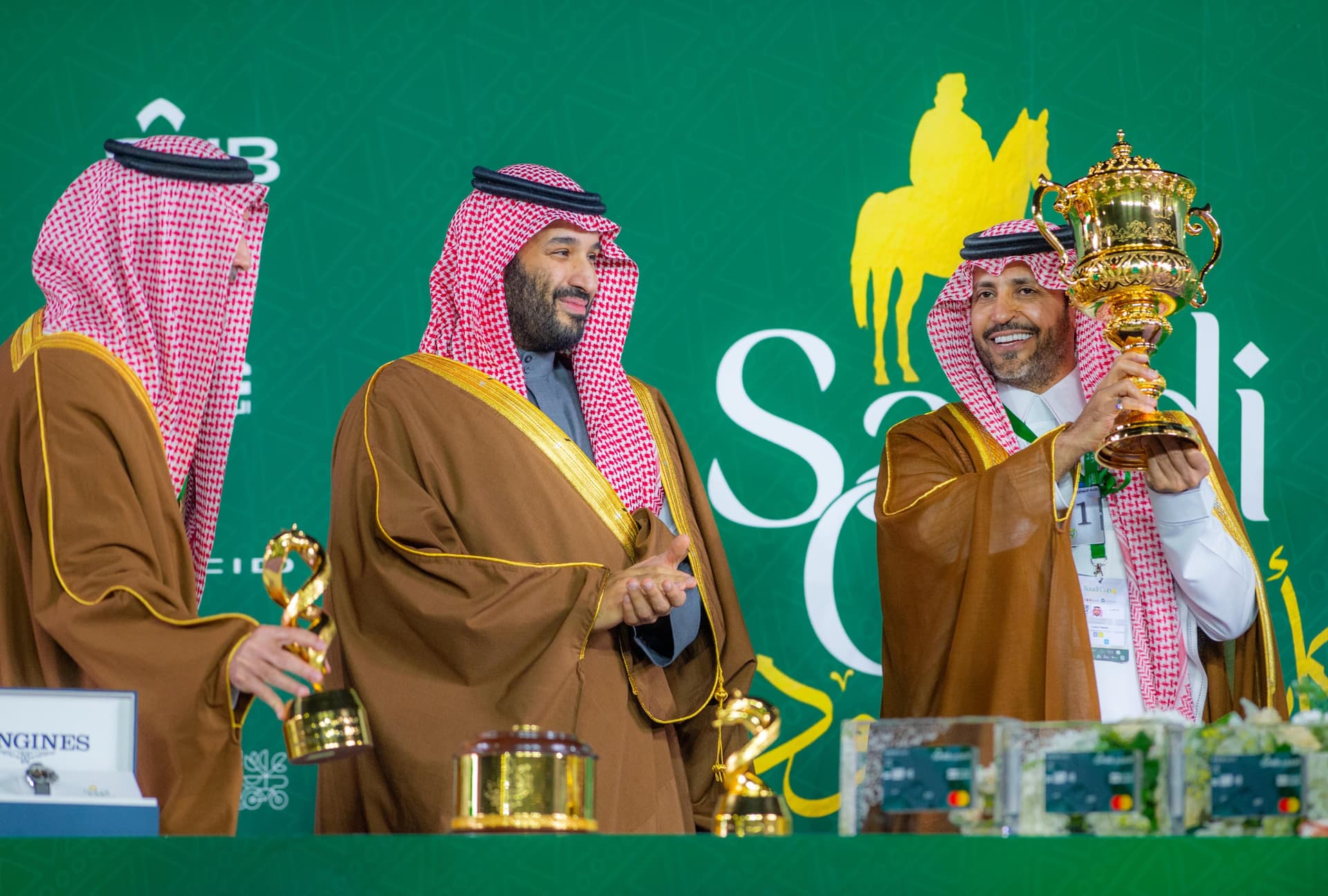 الجواد السعودي "سينور بوسكادور" يفوز بأغلى سباقات العالم "كأس السعودية" ويكسب 75 مليون ريال