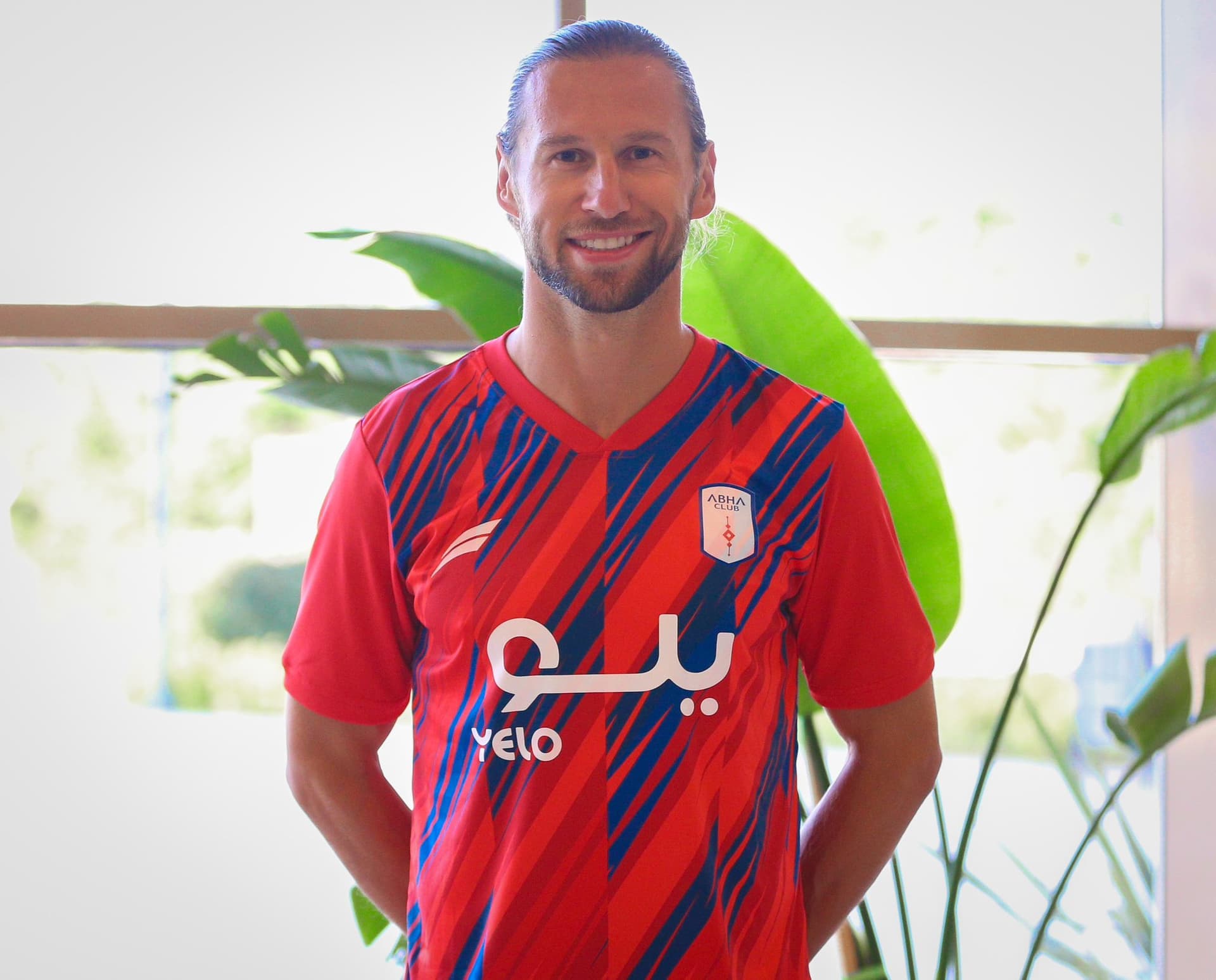 البولندي غجيغوش كريتشوفياك لاعب فريق أبها الأغلى قيمة بـ 18.2 مليون ريال. "مركز أبها الإعلامي"