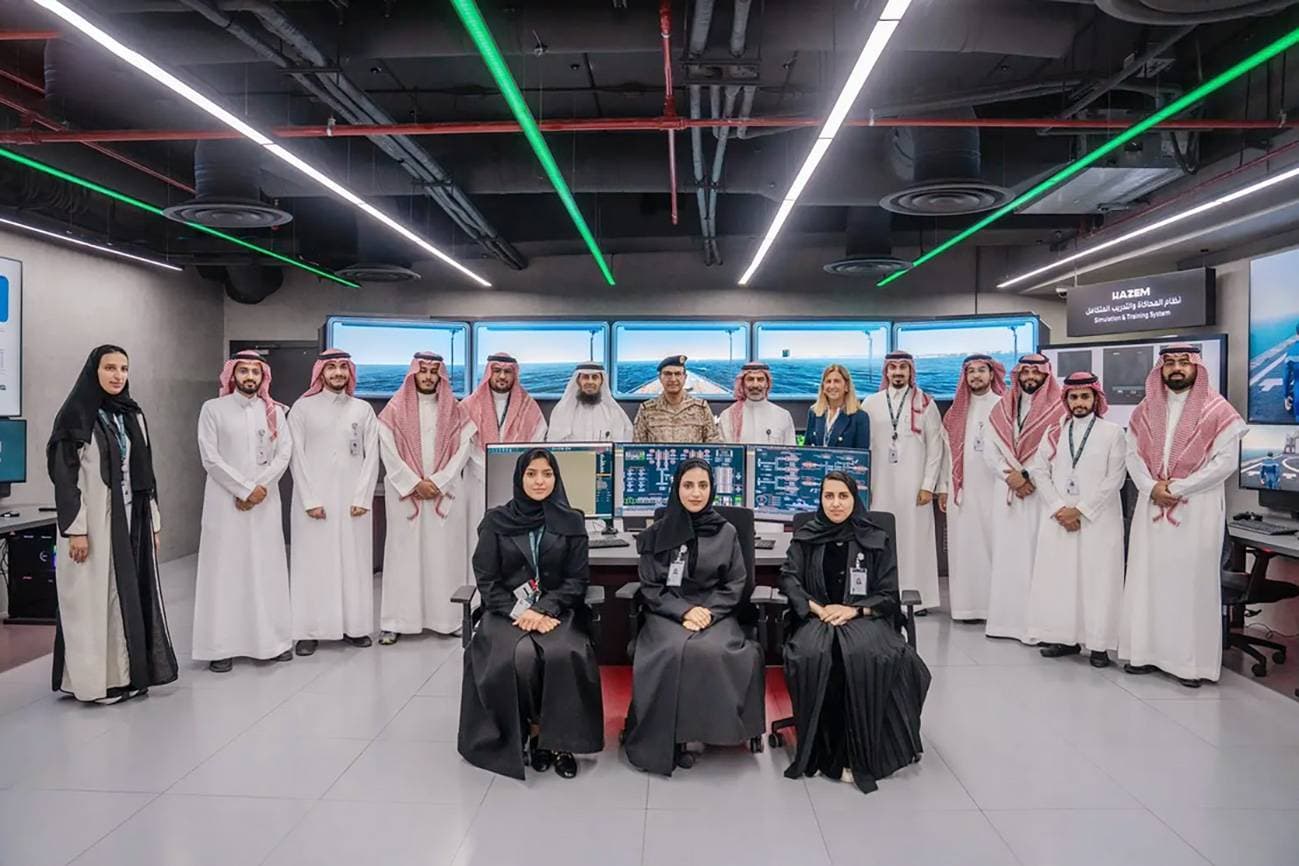 جانب من التدشين بحضور كبار المسؤولين الإداريين في شركتي SAMI وسامي نافانتيا. "واس"