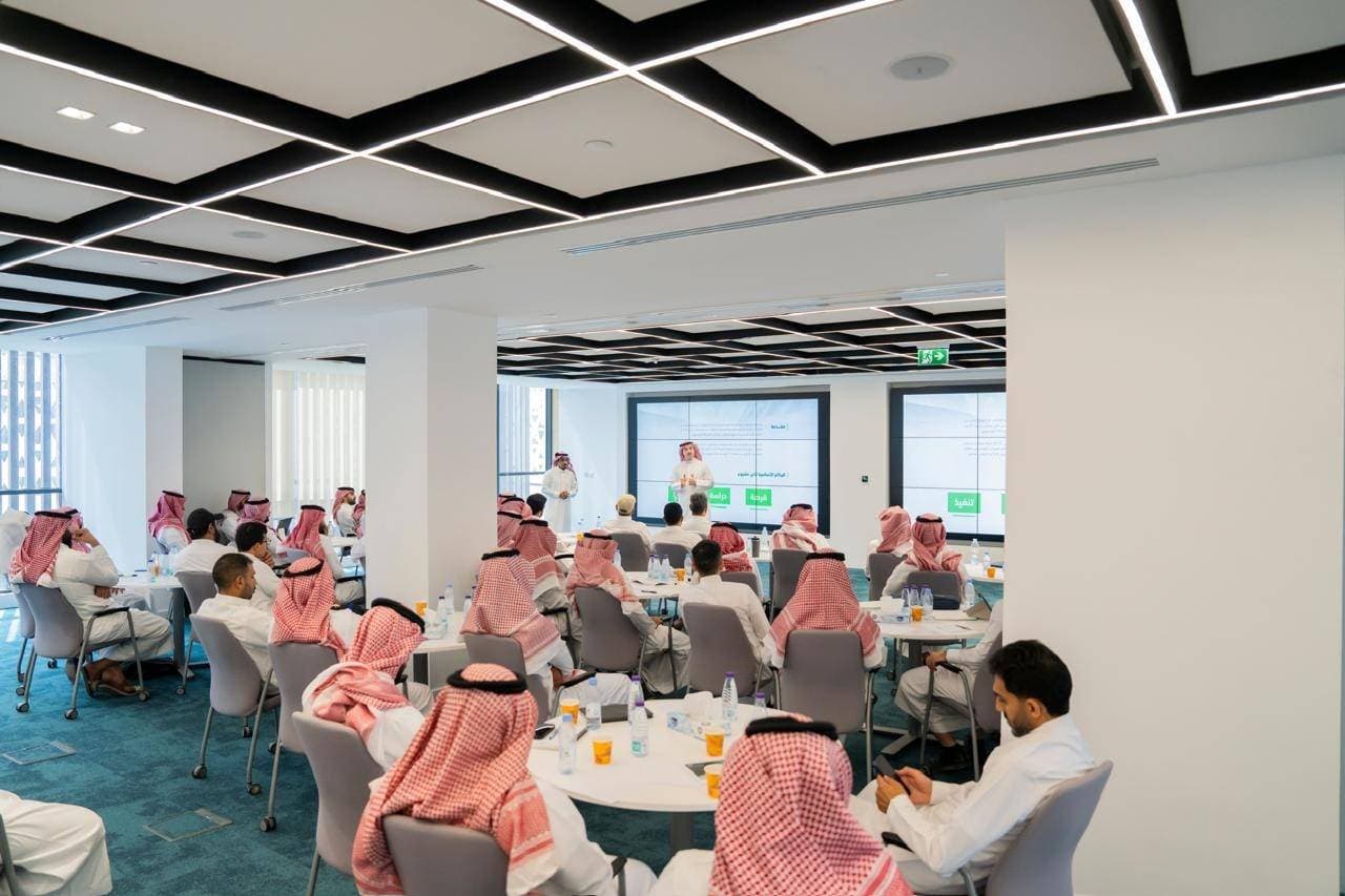 تأهيل رواد الأعمال لتمكينهم من دخول قطاع المقاولات الواعد