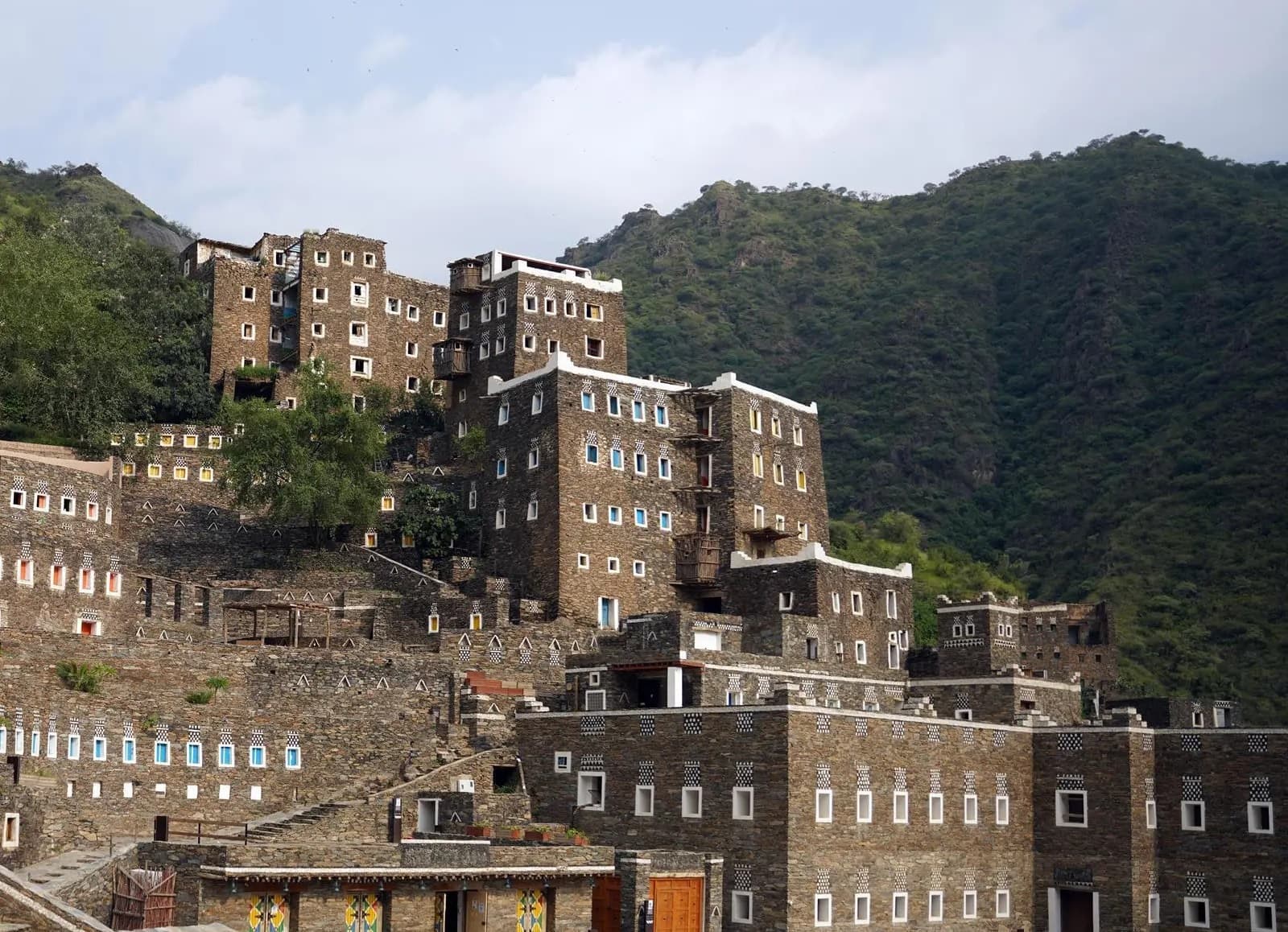 ماكبريرتي: «قمم السودة» ستسهم بأكثر من 29 مليار ريال في الناتج المحلي