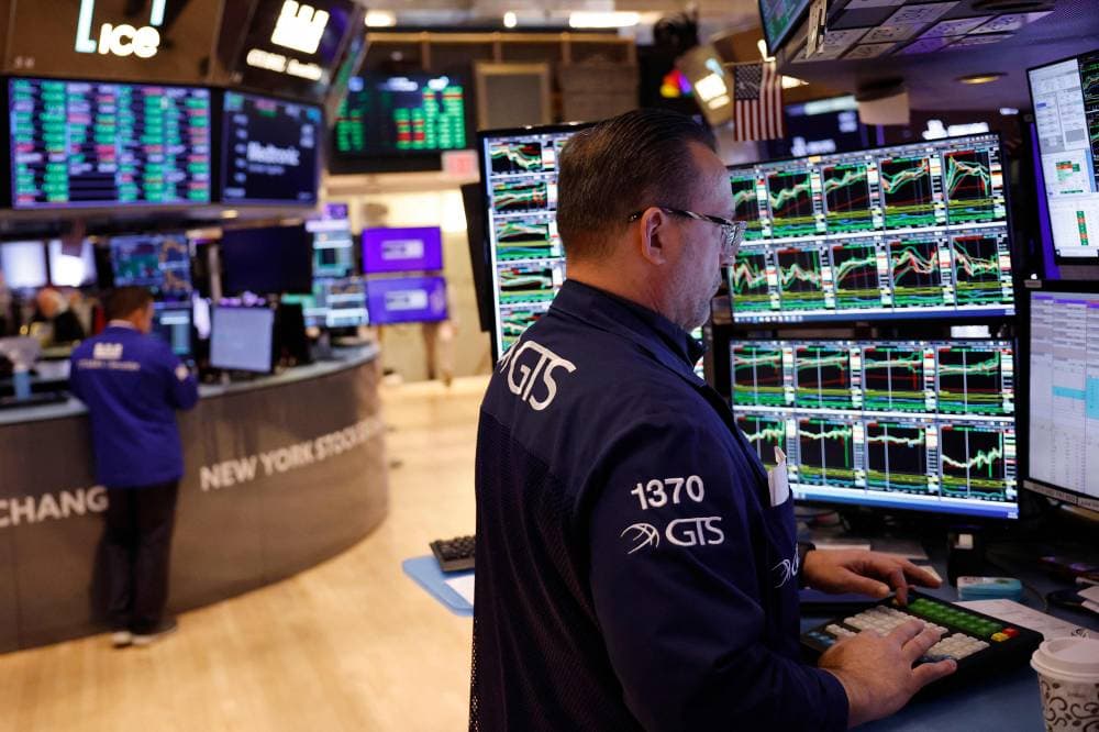 أغلق المؤشر ستاندرد اند بورز 500 مرتفعا 63.57 نقطة، أو 1.26 % اليوم. "الفرنسية"