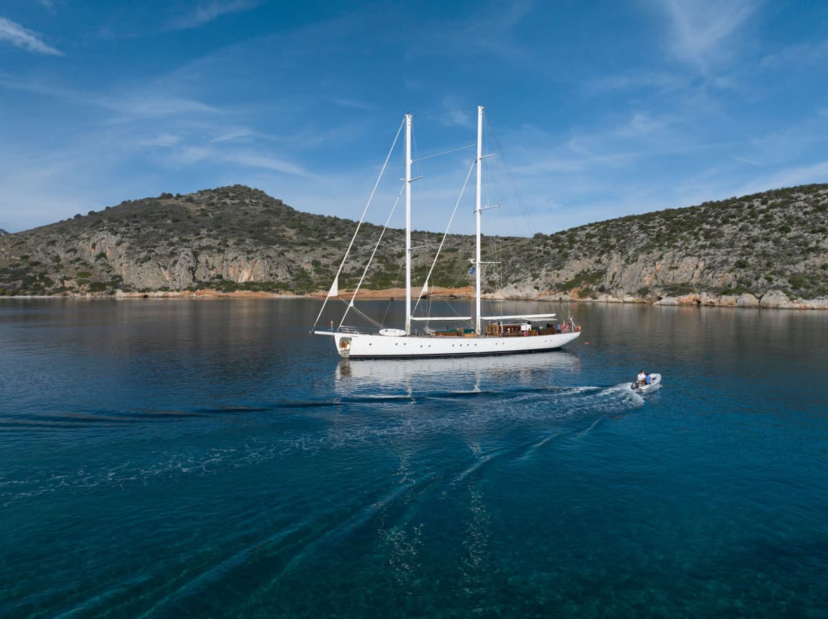 يمكن استئجار يخت "كايروس" للإبحار على ساحل كرواتيا من "سيلينغ كلاسيكس"