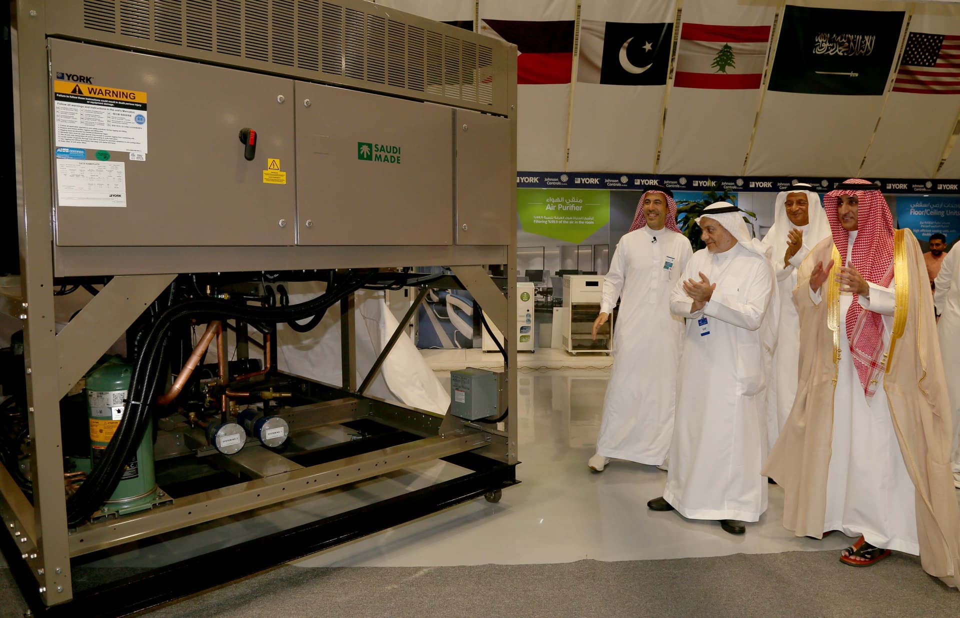 هناك مرحلة مقبلة لتصدير ألف وحدة تبريد إلى الأسواق الأمريكية. تصوير- غازي مهدي "الاقتصادية"