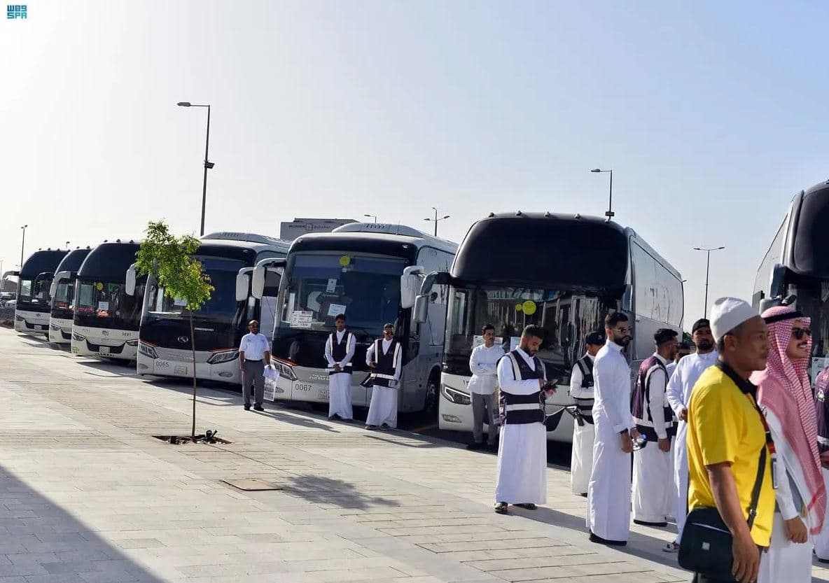 "بطاقة سائق" بهدف ضمان توفر الكفاءة المهنية لدى السائقين. "واس"