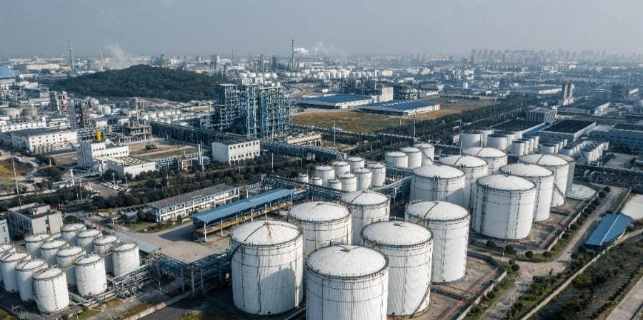 ملياردير بريطاني: الفوضى تعم صناعة الكيماويات في أوروبا