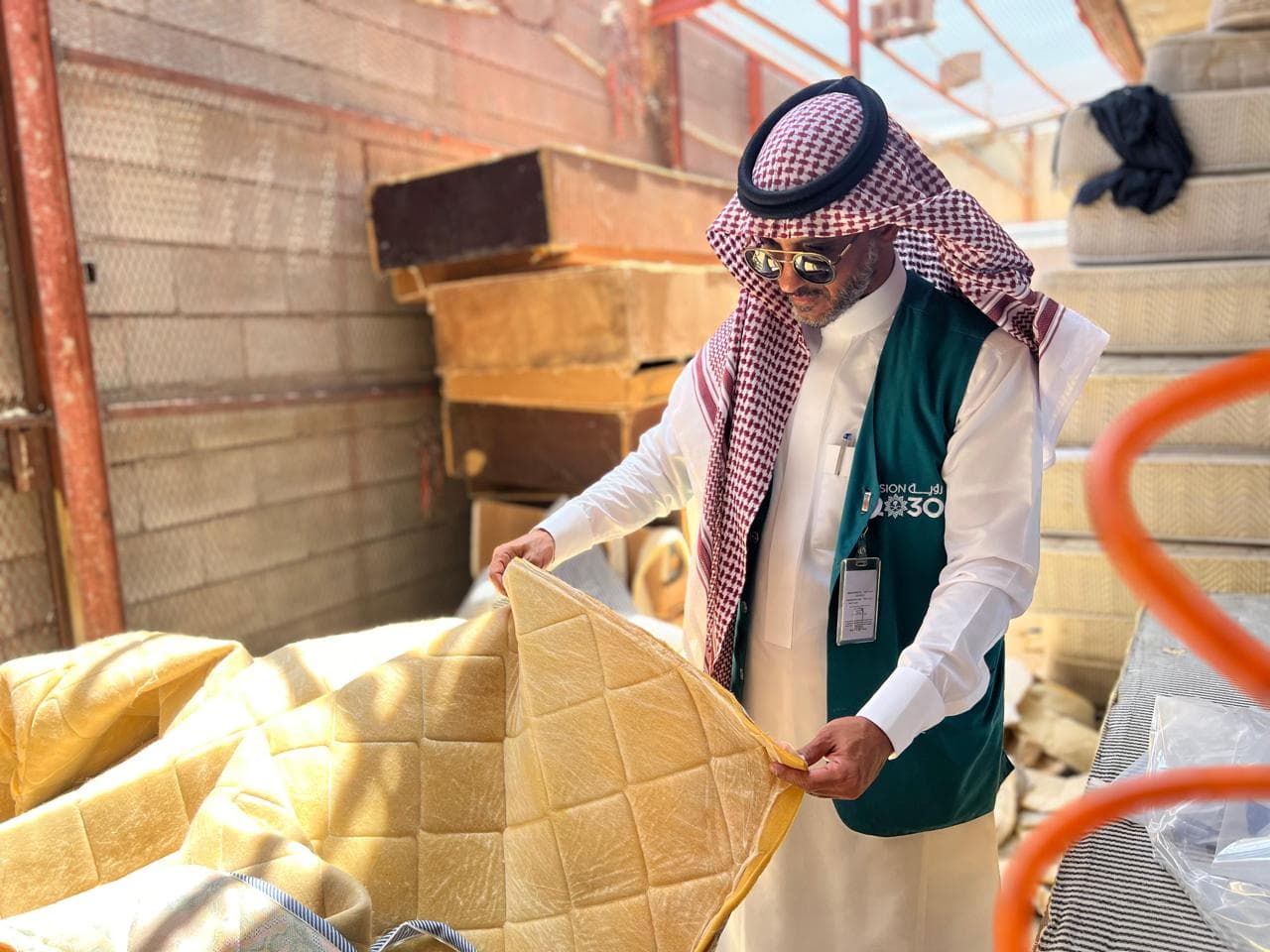 اشتملت الكميات المضبوطة على 1921 مرتبة سرير. المصدر: واس