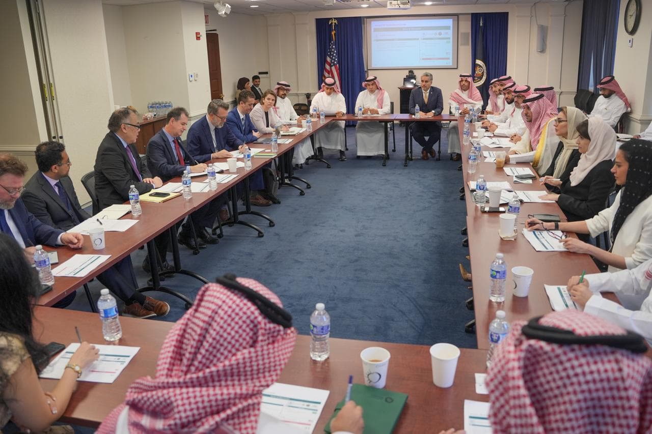 جانب من الاجتماع الثامن لمجلس التجارة والاستثمار السعودي الأمريكي (TIFA) في واشنطن، اليوم.