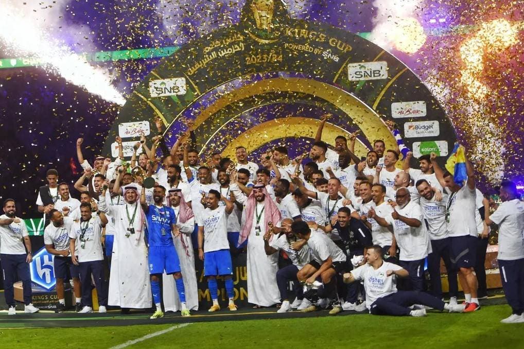 الهلال يستحوذ على أكثر من 10 % من جوائز المسابقات السعودية والنصر ثانيا