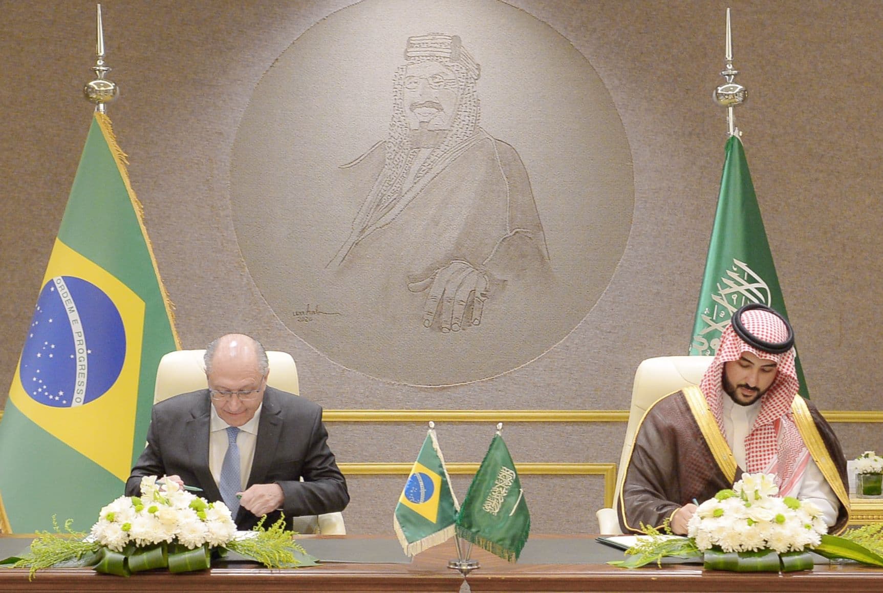 المصدر: حساب الأمير خالد بن سلمان على x