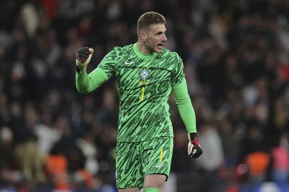 الحارس بيبنتو كريبسكي يوقع لنادي النصر.