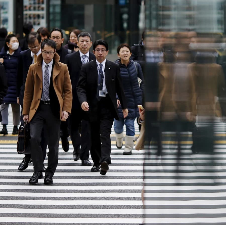 ضعف الين يخنق اقتصاد اليابان.. سلسلة أزمات من تباطؤ الاستهلاك إلى تراجع النمو