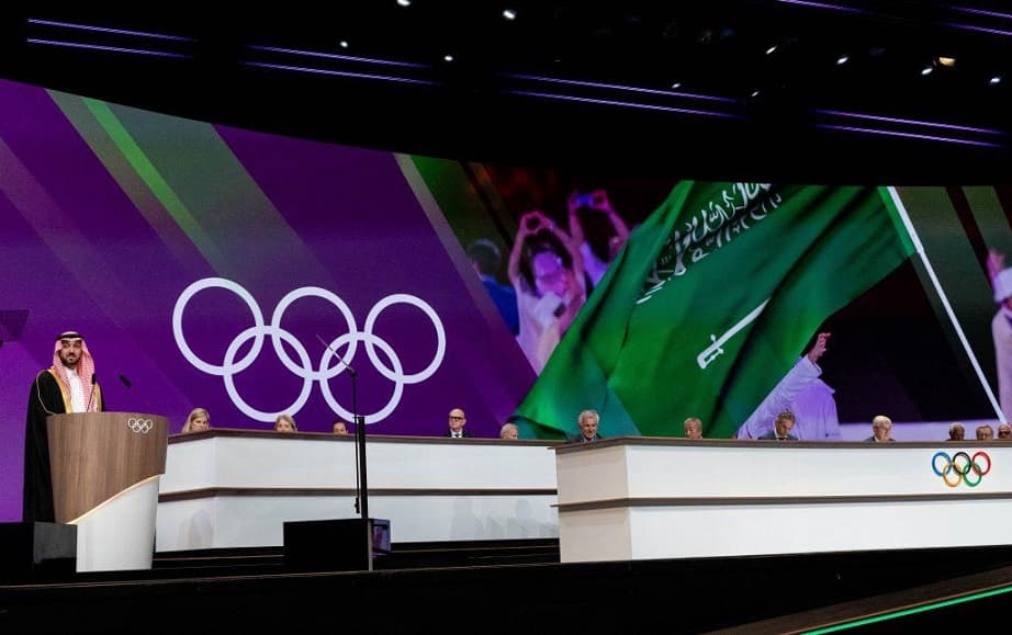 الفيصل يتحدث عن استضافة السعودية لدورة الألعاب الأولمبية للرياضات الإلكترونية في نسختها الأولى.
