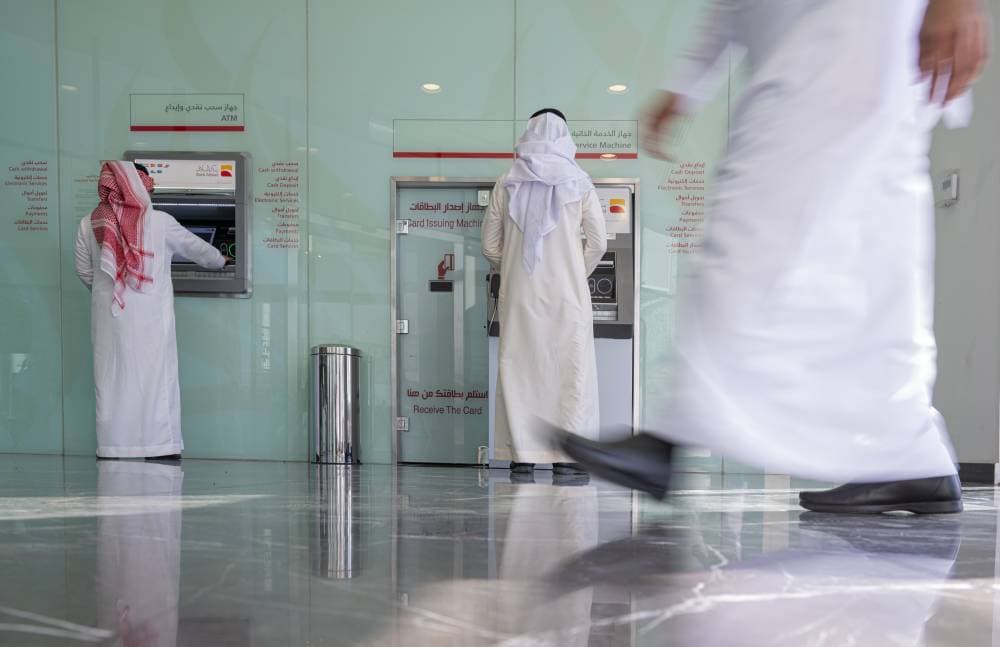 تباطأ نمو الأرباح خلال يونيو الماضي إلى 9% على أساس سنوي. تصوير: يوسف الدبيسي