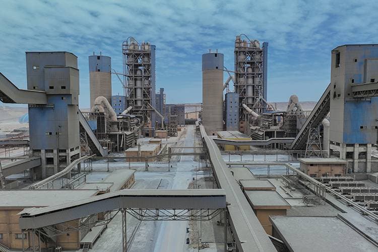 طاقة الإنتاج السنوية لشركات الأسمنت في السعودية تقدر بأكثر من 80 مليون طن.