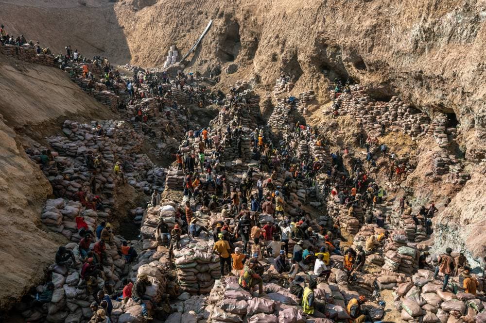 القارة الإفريقية ستكون الساحة المقبلة للصراع بين الدول على المعادن النادرة. "واشنطن بوست"