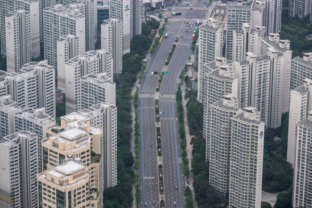 سيظل تداول أسهم شركة إيفرجراند العقارية معلقا. "الفرنسية"