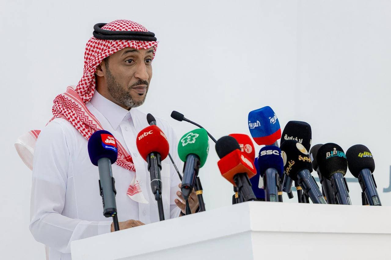 المسعد خلال حديثه في مؤتمر القطاع الرياضي الدوري.