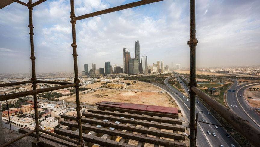 ناطحات السحاب في مركز الملك عبد الله المالي في العاصمة السعودية الرياض - المصدر: بلومبرغ