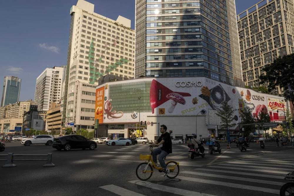 المطورون وأصحاب المساكن ربما يقدمون تخفيضات كبيرة لمحاولة التخلص من المساكن في السوق الضعيفة. "بلومبرغ"