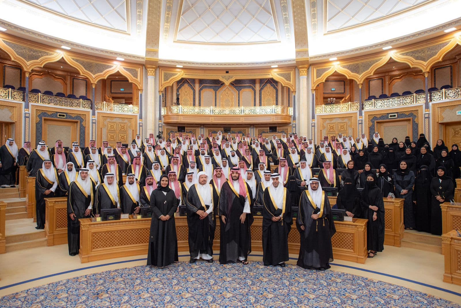 ولي العهد: السعودية تحظى بثقة عالمية جعلت منها وجهة للشركات الكبرى