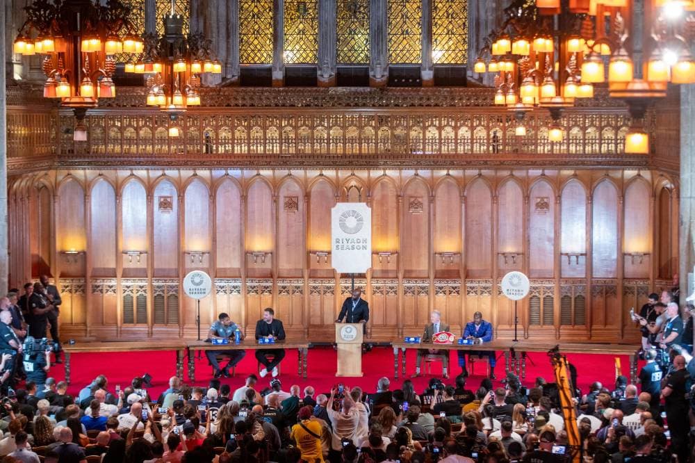 مواجهة كبيرة ضمن نزال "Riyadh Season Card Wembley Edition".