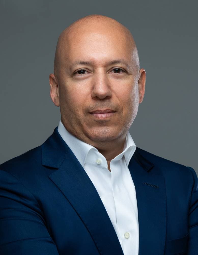 شرف شرف القيادي في شركة Amplify