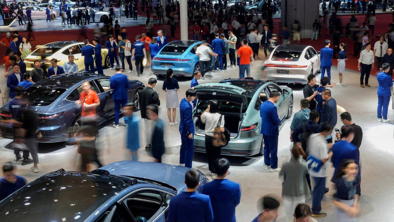 مبيعات المركبات الكهربائية والهجينة قفزت 50.9 %. رويترز