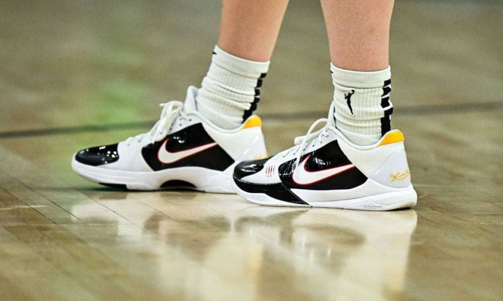 انخفاض إيرادات نايكي 10.4 % في الربع الأول .. الأرباح مليار دولار