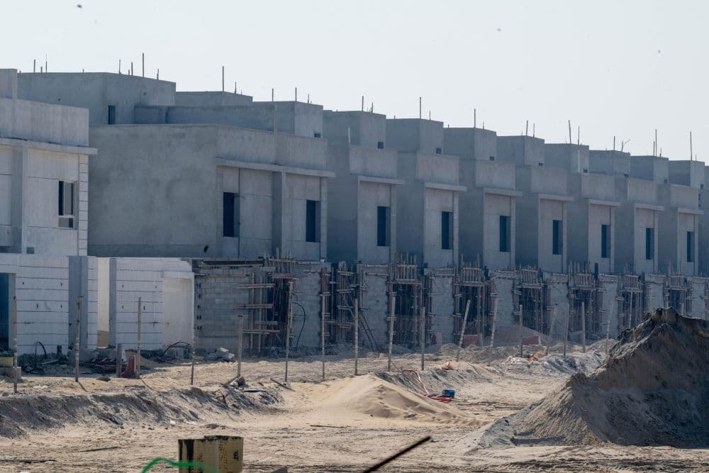 فلل بلا سور تخرج عن المألوف في الرياض والخصوصية وهدر المساحة «محل خلاف»