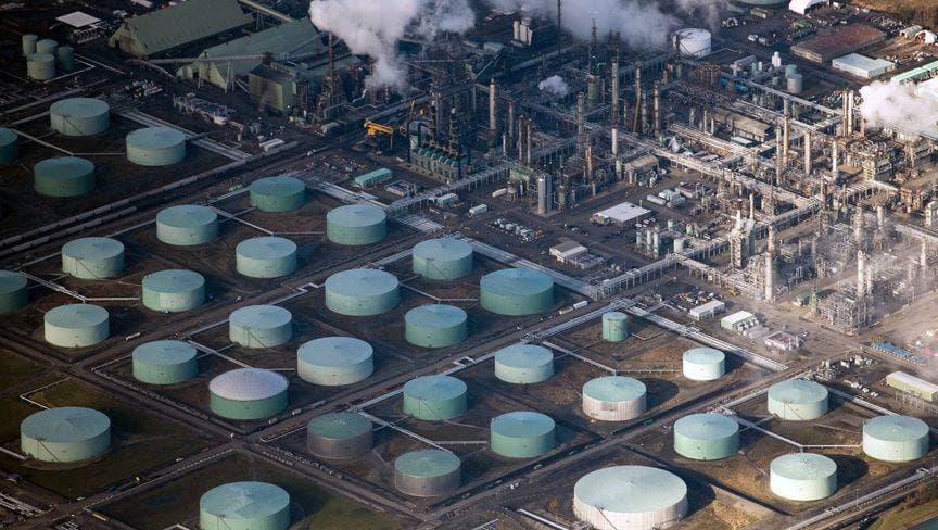 أسعار النفط تعاود الارتفاع وسط مخاوف من توترات الشرق الأوسط