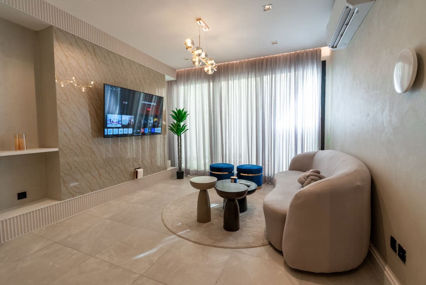 «جاذرإن» وأخواتها تغير مشهد التأجير اليومي في سوق العقار السعودية بعوائد مليونية