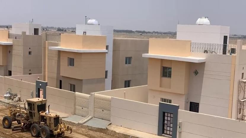 تبحث القمة دور الذكاء الاصطناعي في صناعة مستقبل العقار وأتمتة عملياته وخدماته.