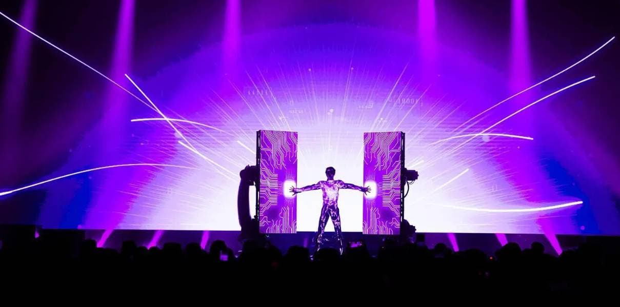 يعـد الـذكاء الاصطناعي التوليدي نقلـة نوعيـة في كيفية تفاعــل الآلات مــع المستخدمين وتوليد محتوى جديد. "واس"