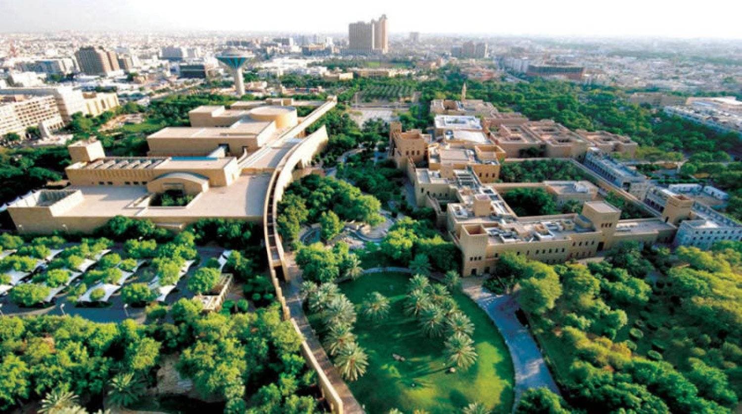 المباني الخضراء تستهدف ترشيد استخدام الطاقة والمياه وغيرها من الموارد الطبيعية.