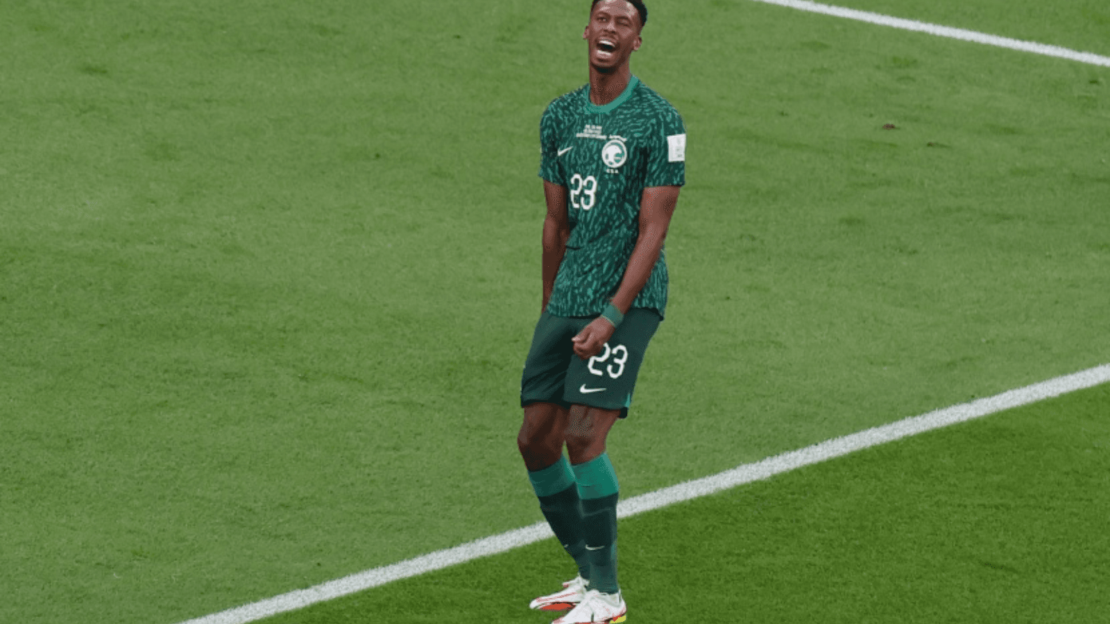 "فيفا" يعاقب كنو بالإيقاف 3 مباريات وغرامة 22 ألف ريال