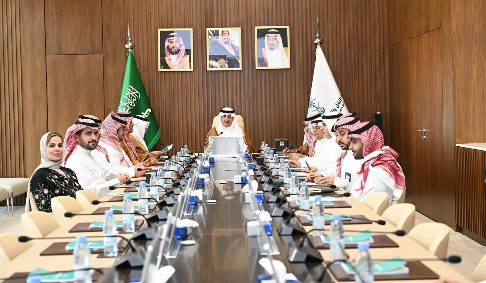 جانب من اجتماع وزير النقل. المصدر: واس