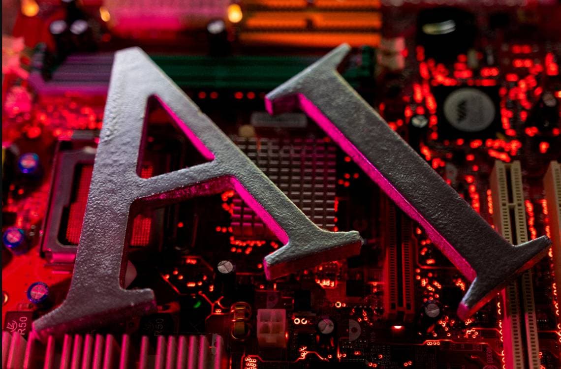 تستخدم منصة بيرميد مزيجا من التعلم الآلي والذكاء الاصطناعي لتبسيط العمليات وتحليل البيانات لعملائها. "رويترز"