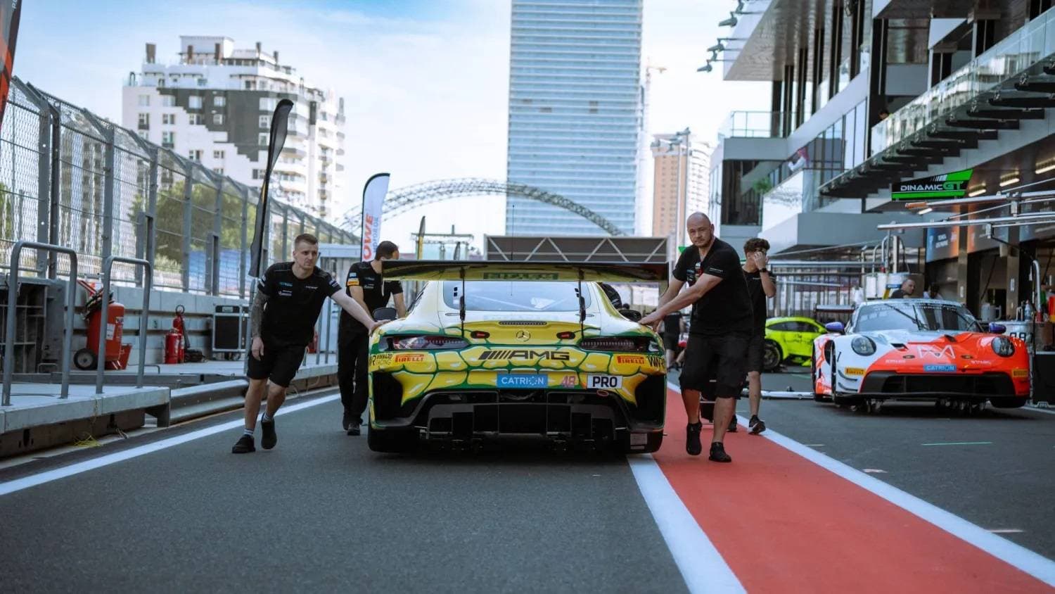 جانب من سباق سال جدة جي تي 2024.