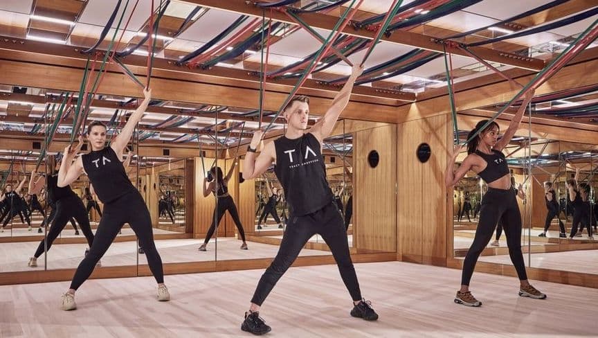 أميركا الشمالية أكبر االمناطق إنفاق للفرد. المصدر: بلومبرغ