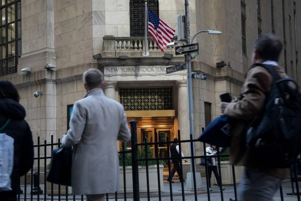 وداعا لرحلة الأسهم السلسة .. كيف تجهز محفظتك لـ 2025؟