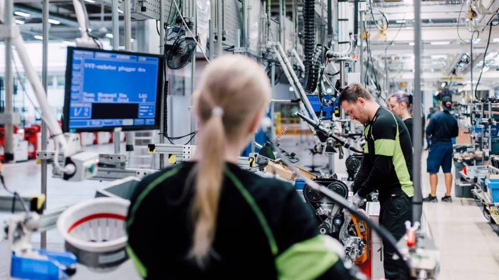 مجموعة رينو وجيلي ستحتفظان بـ45% من الأسهم لكل منهما في الشركة.